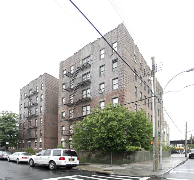 2302 85th Street in Brooklyn, NY - Foto de edificio - Building Photo