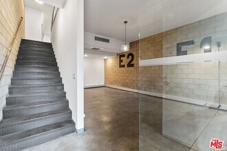 6615 Melrose Ave in Los Angeles, CA - Building Photo - Building Photo