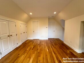 10 Selkirk Rd, Unit 4 in Boston, MA - Building Photo - Building Photo