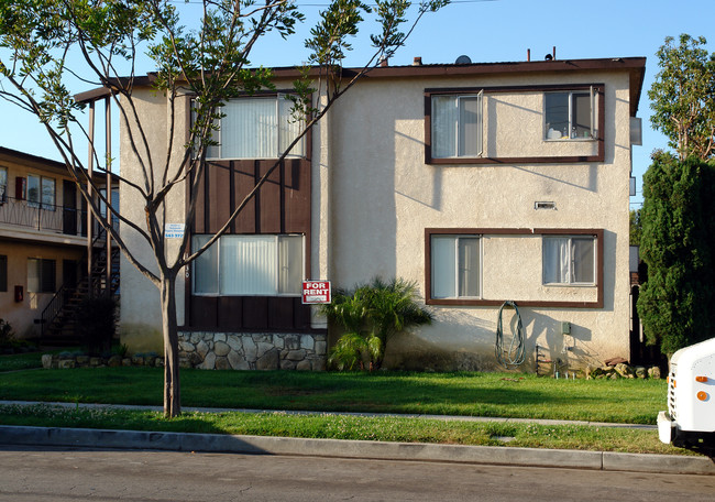 1030 E Imperial Ave in El Segundo, CA - Building Photo - Building Photo