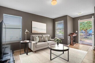 8925 China Rose Dr in Austin, TX - Building Photo - Building Photo