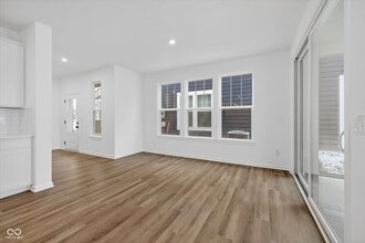 15994 Meadow Frost Ct in Fishers, IN - Building Photo - Building Photo