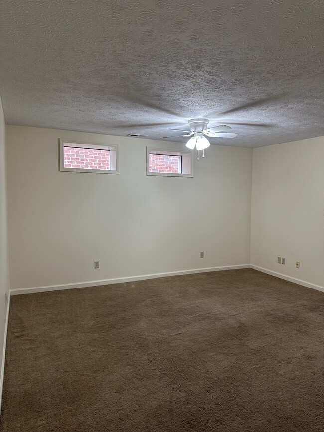 117 E Main St, Unit 2 in Richmond, KY - Foto de edificio - Building Photo