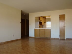 Villager Apartments in Shorewood, WI - Building Photo - Building Photo