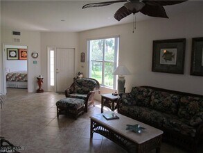10134 Colonial Country Club Blvd in Ft. Myers, FL - Building Photo - Building Photo