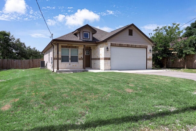 156 Remington Rd in Spring Branch, TX - Building Photo - Building Photo