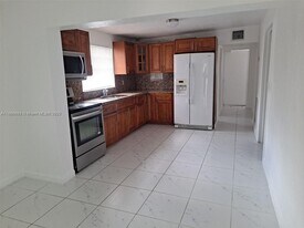 3708 SW 58th Ave in West Park, FL - Building Photo