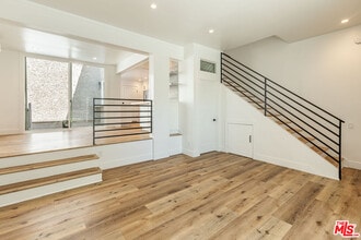 28368 Rey De Copas Ln in Malibu, CA - Building Photo - Building Photo