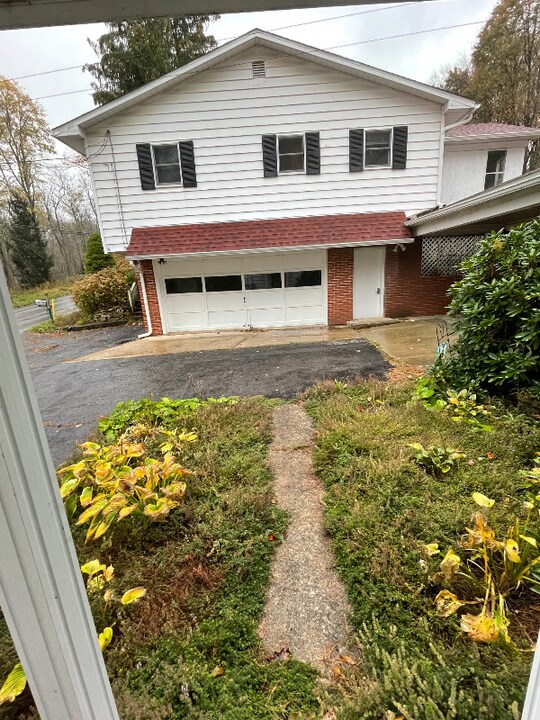 4755 Oak Ridge Rd in Olanta, PA - Building Photo