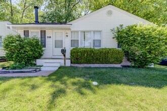 116 Graham Rd in Florissant, MO - Building Photo - Building Photo