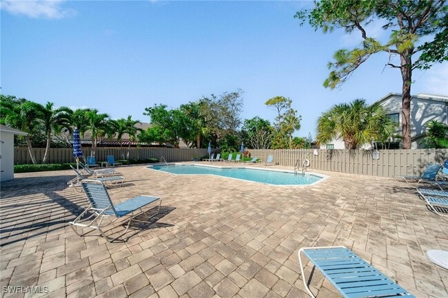 820 Meadowland Dr