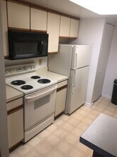 15732 Easthaven Ct, Unit 00 in Bowie, MD - Foto de edificio - Building Photo