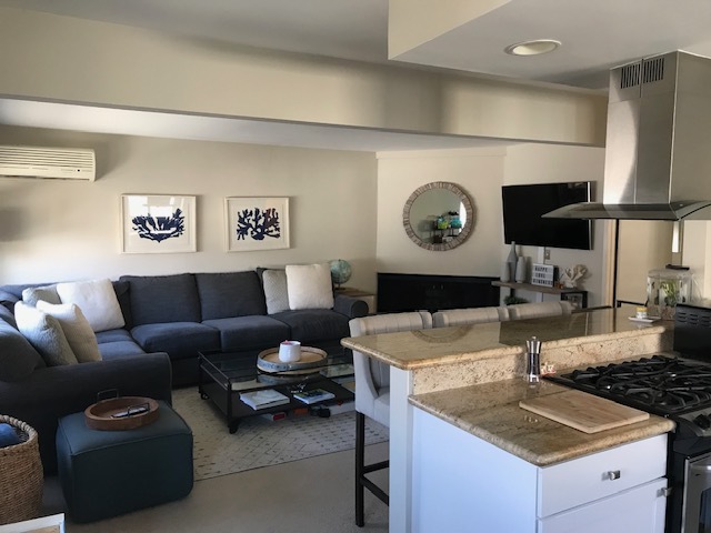 745 Center Pl, Unit A in Manhattan Beach, CA - Building Photo