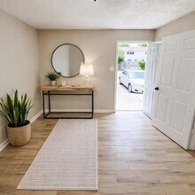 3449 Southern Ave, Unit 3453 - 102 in Memphis, TN - Foto de edificio - Building Photo