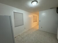 1838 NW 22nd Ct, Unit 3 in Miami, FL - Foto de edificio - Building Photo