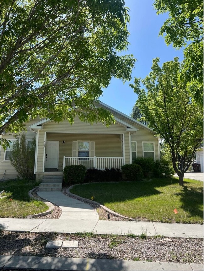property at 4146 NE Pinion Cir
