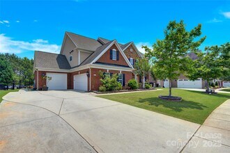 2805 Julian Glen Cir in Waxhaw, NC - Building Photo - Building Photo
