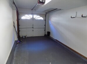 31 Meloy Rd in West Haven, CT - Building Photo - Building Photo