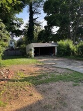 1118 W 8th St, Unit First Floor in Erie, PA - Building Photo - Building Photo