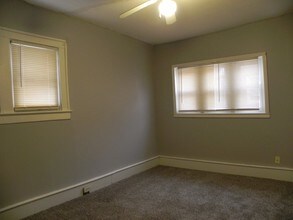 514 W Walnut St in Independence, MO - Building Photo - Building Photo