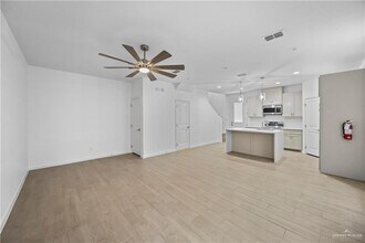 1220 E Camellia Ave in McAllen, TX - Building Photo - Building Photo