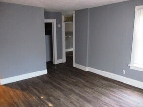 1410 N Lee St in Bloomington, IL - Foto de edificio - Building Photo