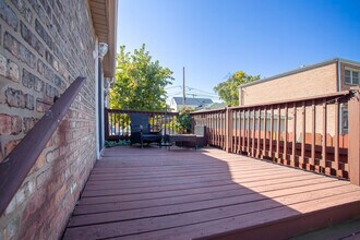 5210 W 54th St in Chicago, IL - Building Photo - Building Photo