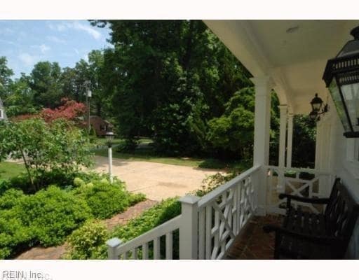 925 Windsor Rd in Virginia Beach, VA - Building Photo - Building Photo