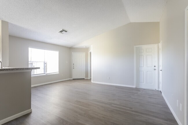 7712 Sign St in Missouri City, TX - Building Photo - Building Photo