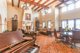 Mariposa Apartment Homes at Clear Creek