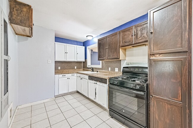 property at 1007 Plum St