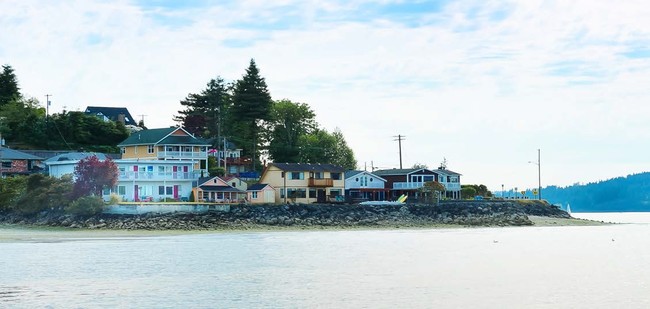 Annapolis Apartments in Port Orchard, WA - Building Photo - Building Photo