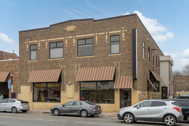 513 N Riverfront Dr, Unit 2