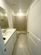 453 NE 13th St in Homestead, FL - Building Photo - Building Photo
