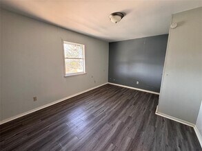 1050 FM970 in Florence, TX - Building Photo - Building Photo