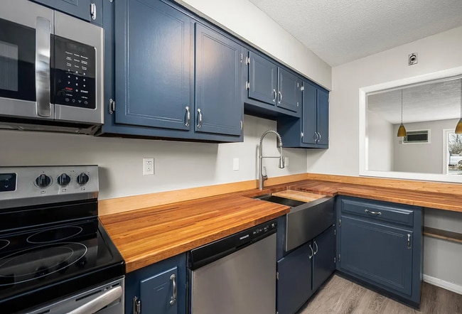 310 NY-66, Unit 7 Hudson Gardens