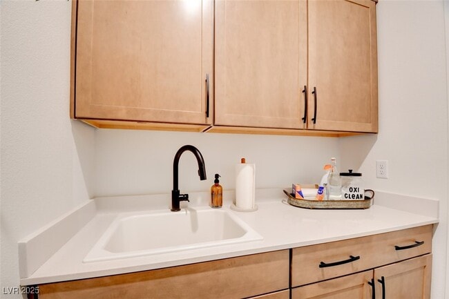property at 9702 Starlight Ridge Ave