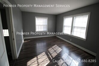 5024 S 3rd St-Unit -5024 S 3rd St - Unit 4D in Louisville, KY - Building Photo - Building Photo