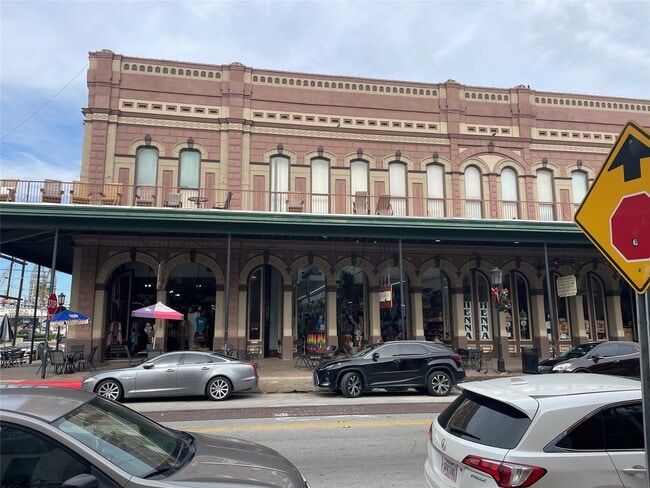 property at 2118 The Strand