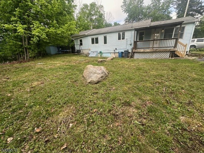 84 Fairview Dr. in West Milford, NJ - Building Photo - Building Photo