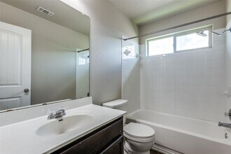 12510 Stoneridge Gap Ln in Manor, TX - Building Photo - Building Photo