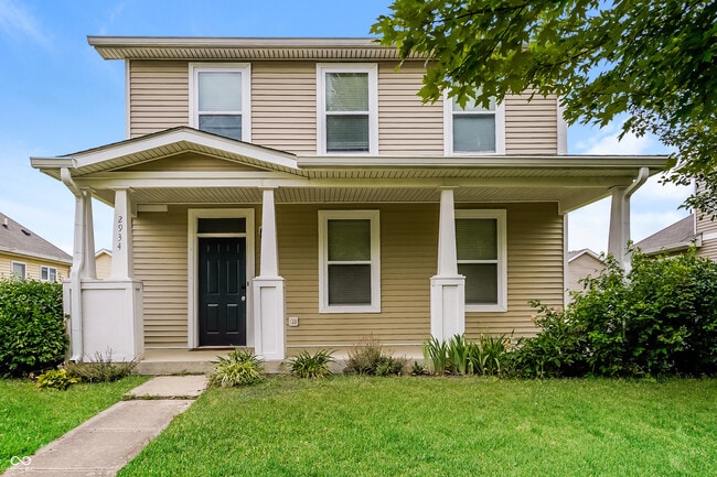 property at 2934 Wade St