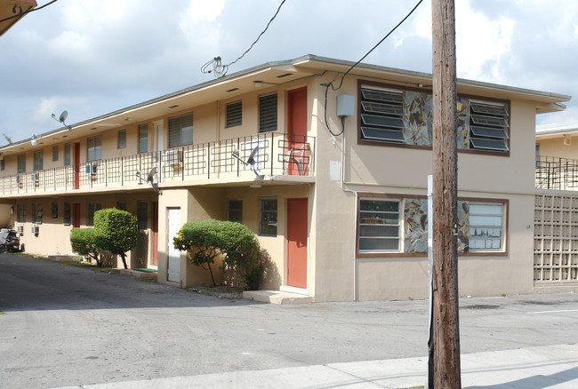 Joe's Garden Apartments in Miami, FL - Building Photo - Building Photo