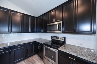 216 Pearland St in Hutto, TX - Building Photo - Building Photo