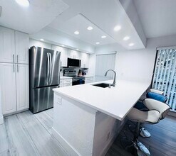 655 Brackenwood Cove in Palm Beach Gardens, FL - Building Photo - Building Photo