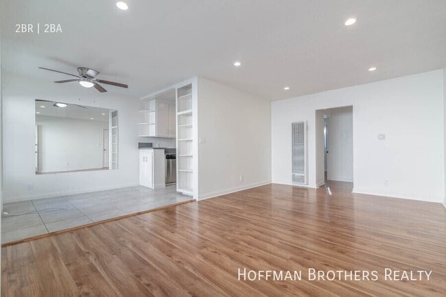 6069 Saturn St, Unit 4 in Los Angeles, CA - Building Photo - Building Photo