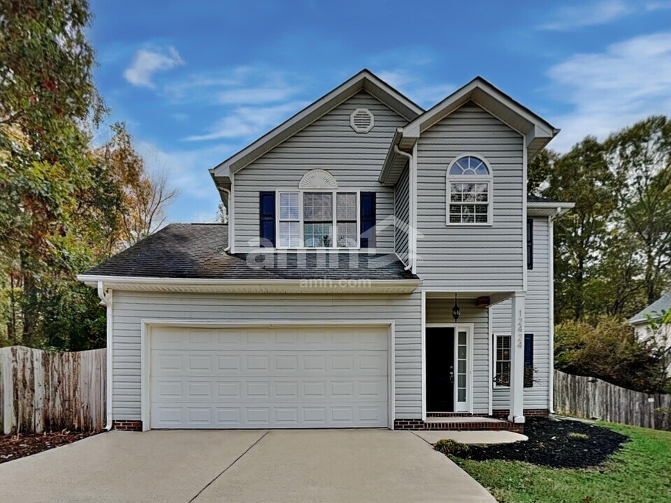 12424 Winget Rd in Charlotte, NC - Building Photo