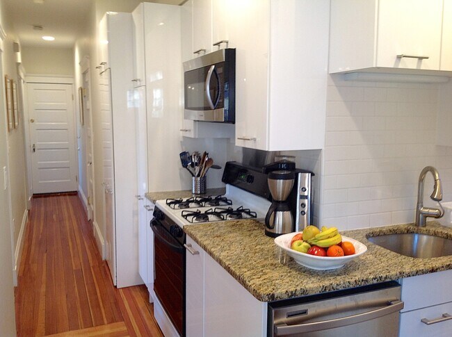 41 Fairfield Street, Unit 1 in Cambridge, MA - Building Photo - Building Photo