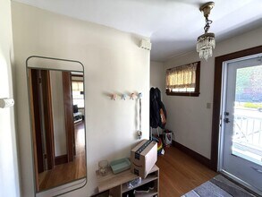 53 Forest St, Unit 1 in Medford, MA - Building Photo - Building Photo