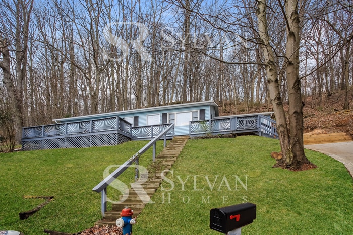 424 Leonard Dr in Lancaster, OH - Building Photo